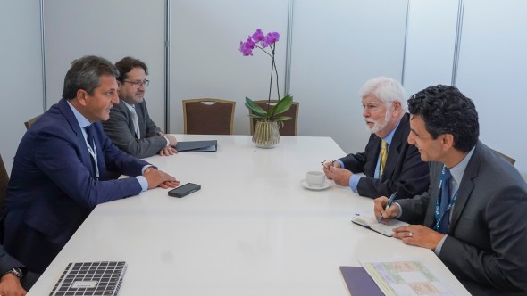 Massa analizó la situación financiera global y regional con representantes de EEUU y Brasil